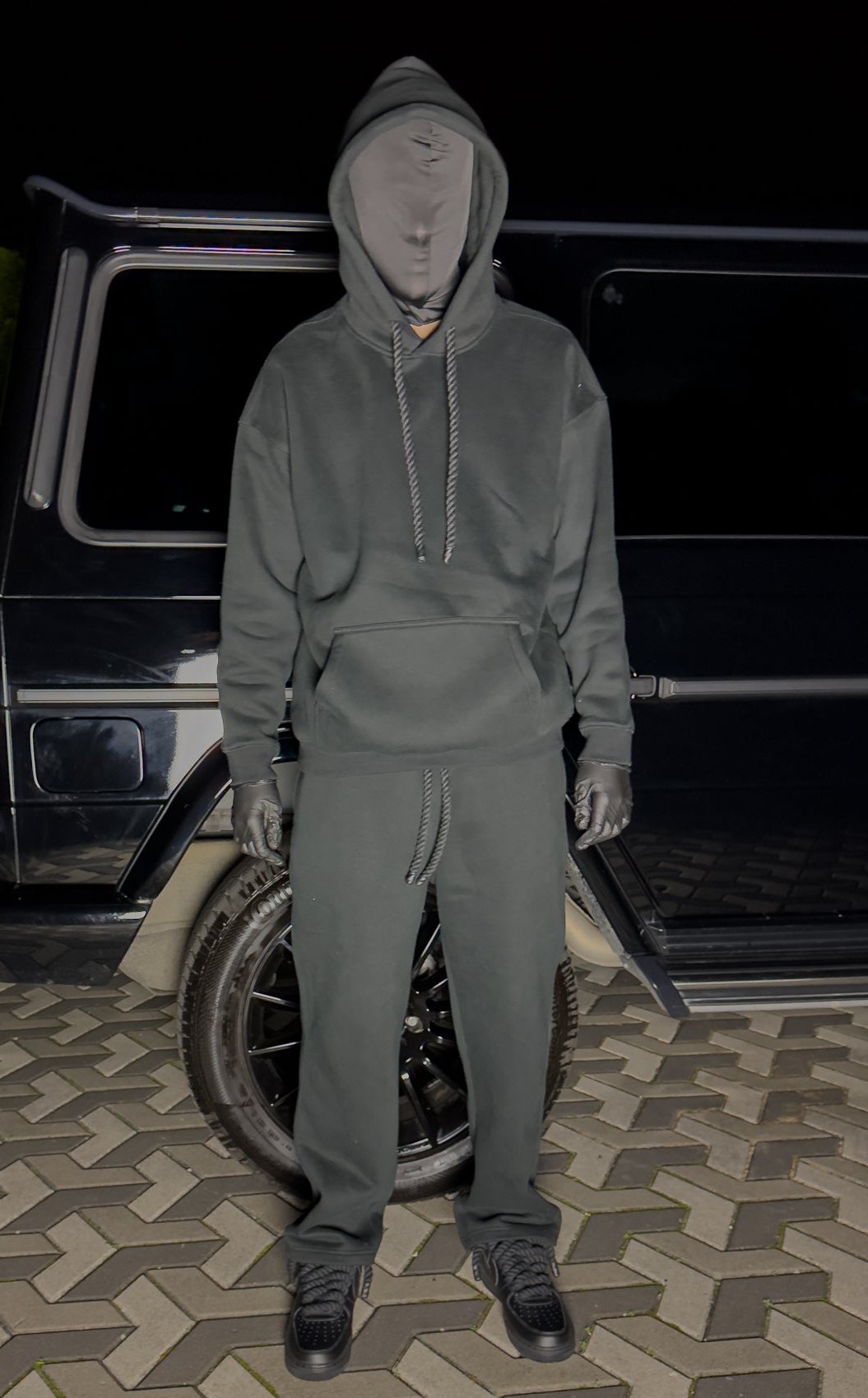Black Sweatpants Ropes