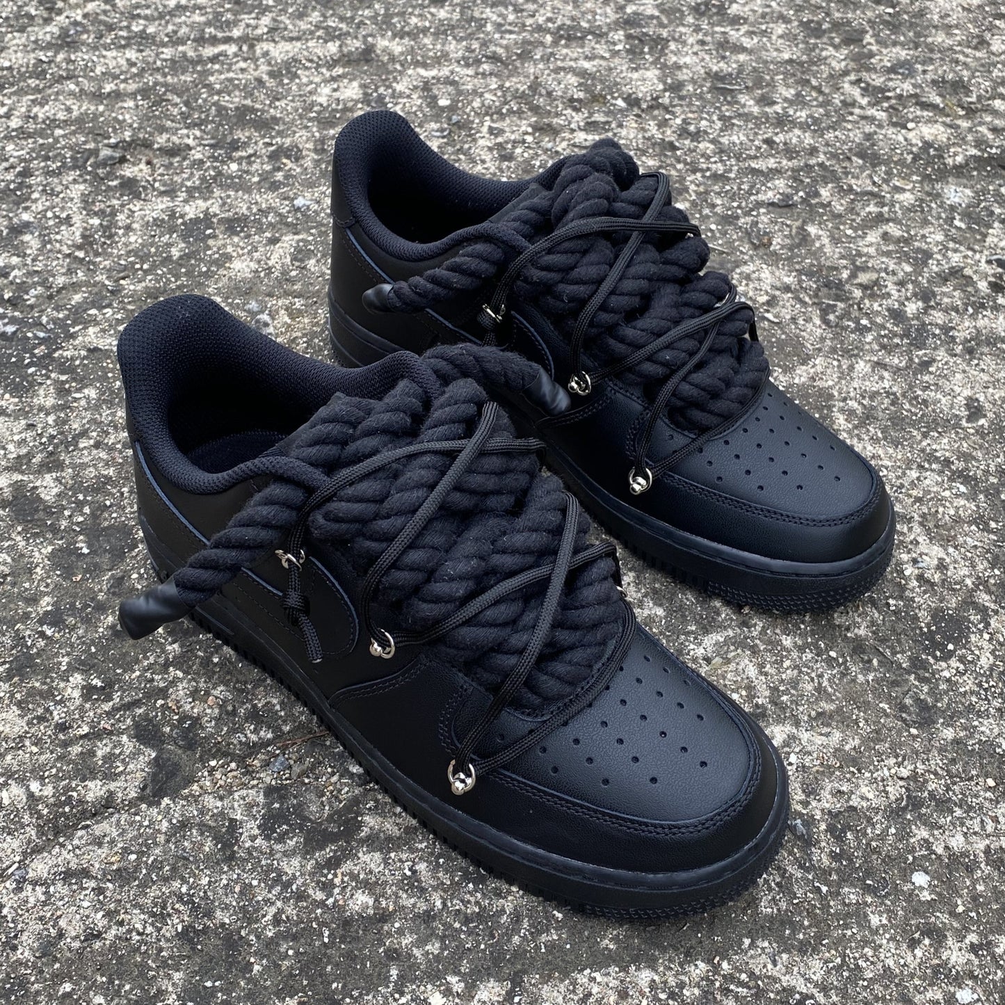 AF1 BLACK OVERLACED