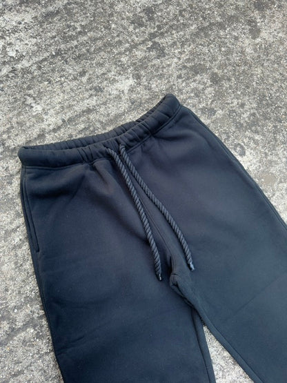 Black Sweatpants Ropes